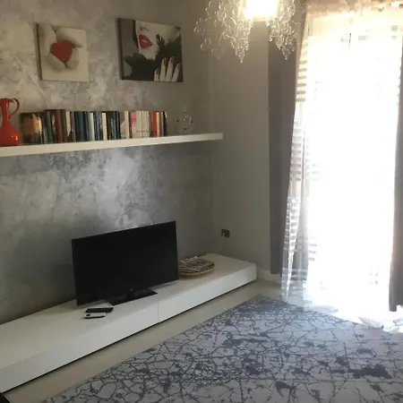 Domus Mela *